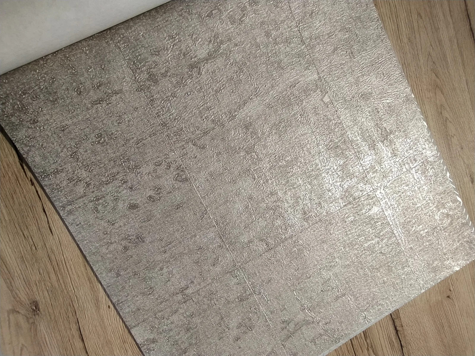 Papel de colgadura – SKU 103034 Lote 106 - Imagen 4