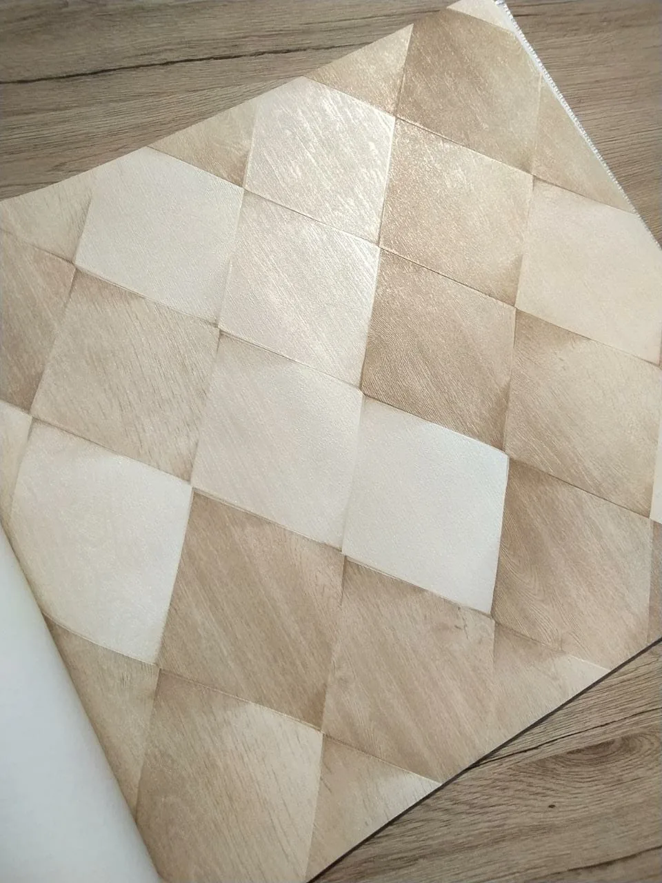 Papel de colgadura – SKU 1619-1 Lote 11.06.18 - Imagen 4