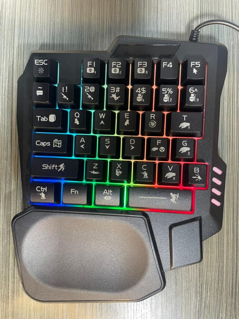 COMBO GAMER JG833 4 EN 1