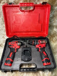 pistola y taladro milwaukee