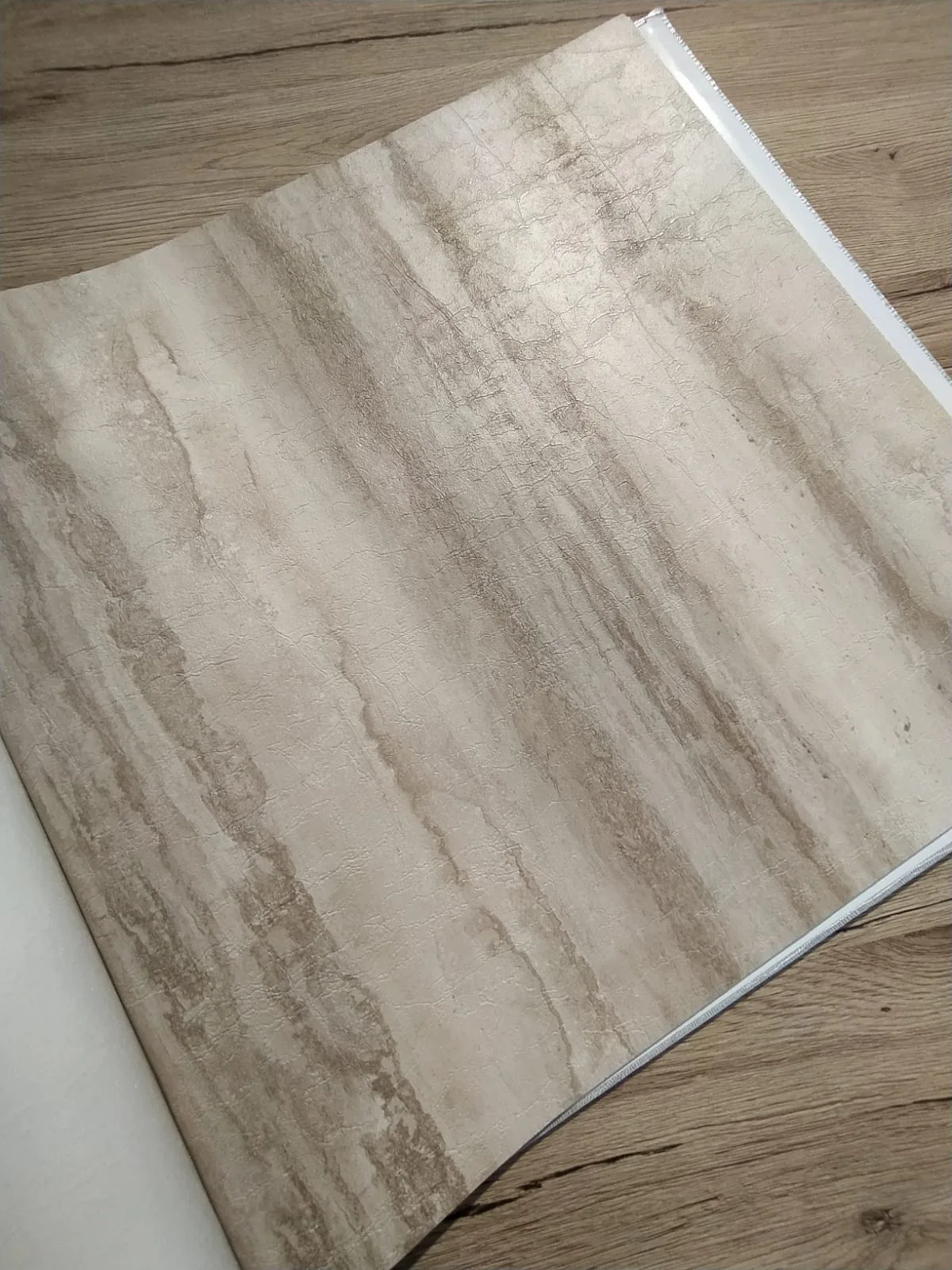 Papel de colgadura – SKU 7802-2 Lote 17.09.18 - Imagen 4