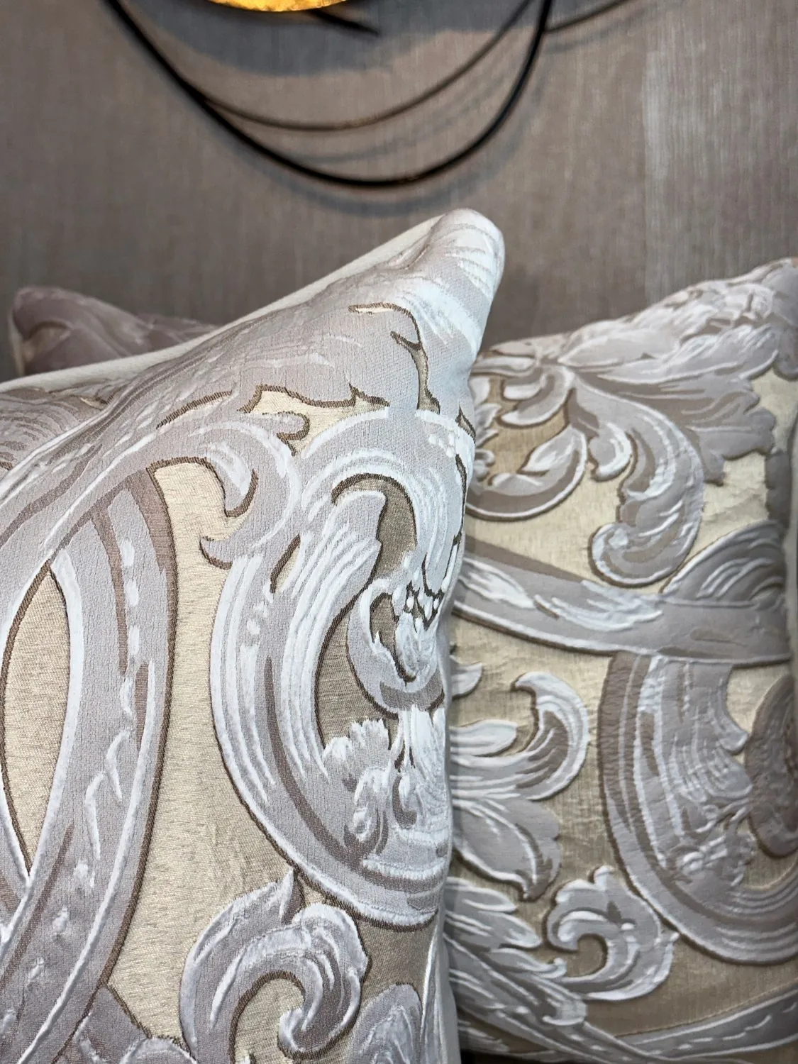 COJÍN DECORATIVO – CM4547 Sin Relleno - Imagen 2