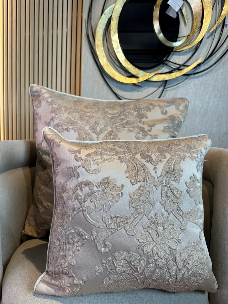 COJÍN DECORATIVO – CM4562 Sin Relleno