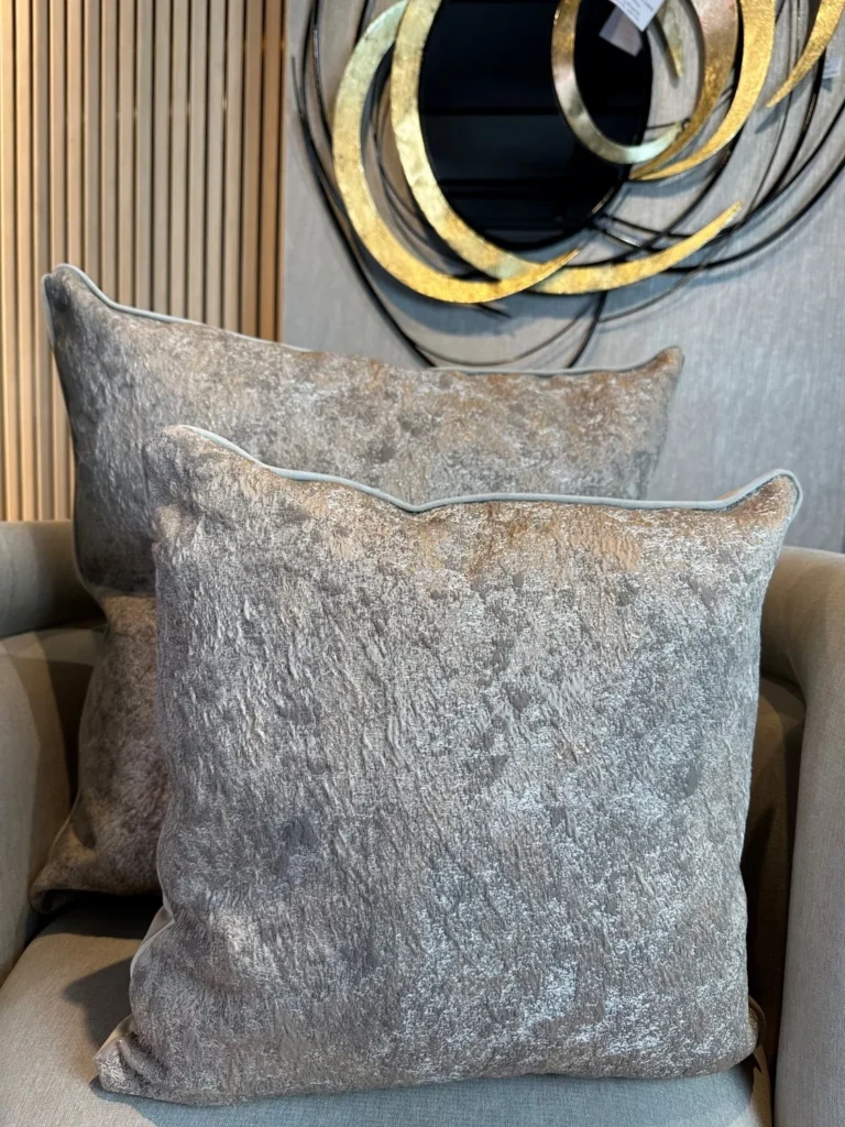 COJÍN DECORATIVO – CM6046 Sin Relleno